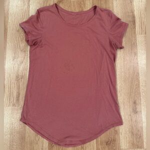 lululemon athletica Mauve Short Sleeve Tee